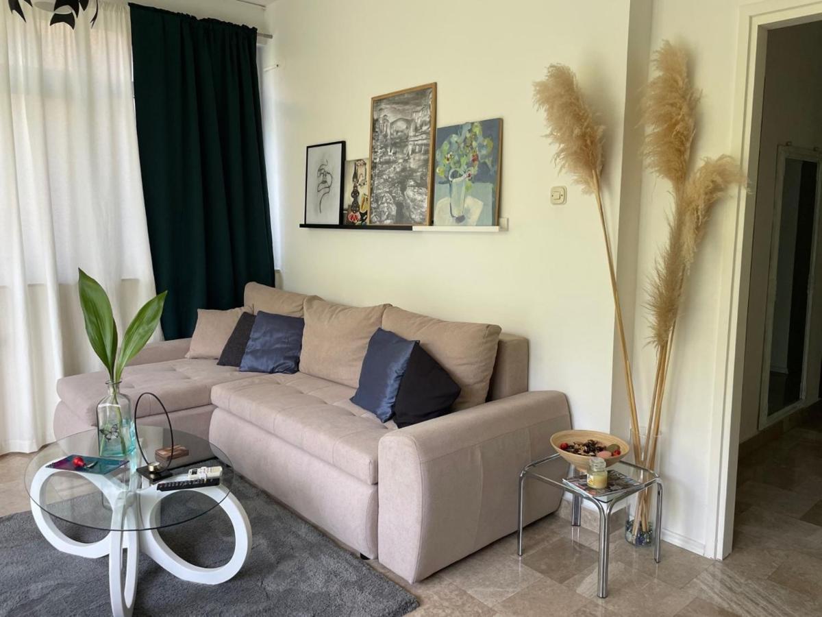 Villa Tamara With Garden And River View - Free Private Parking - Garage Mostar Bagian luar foto