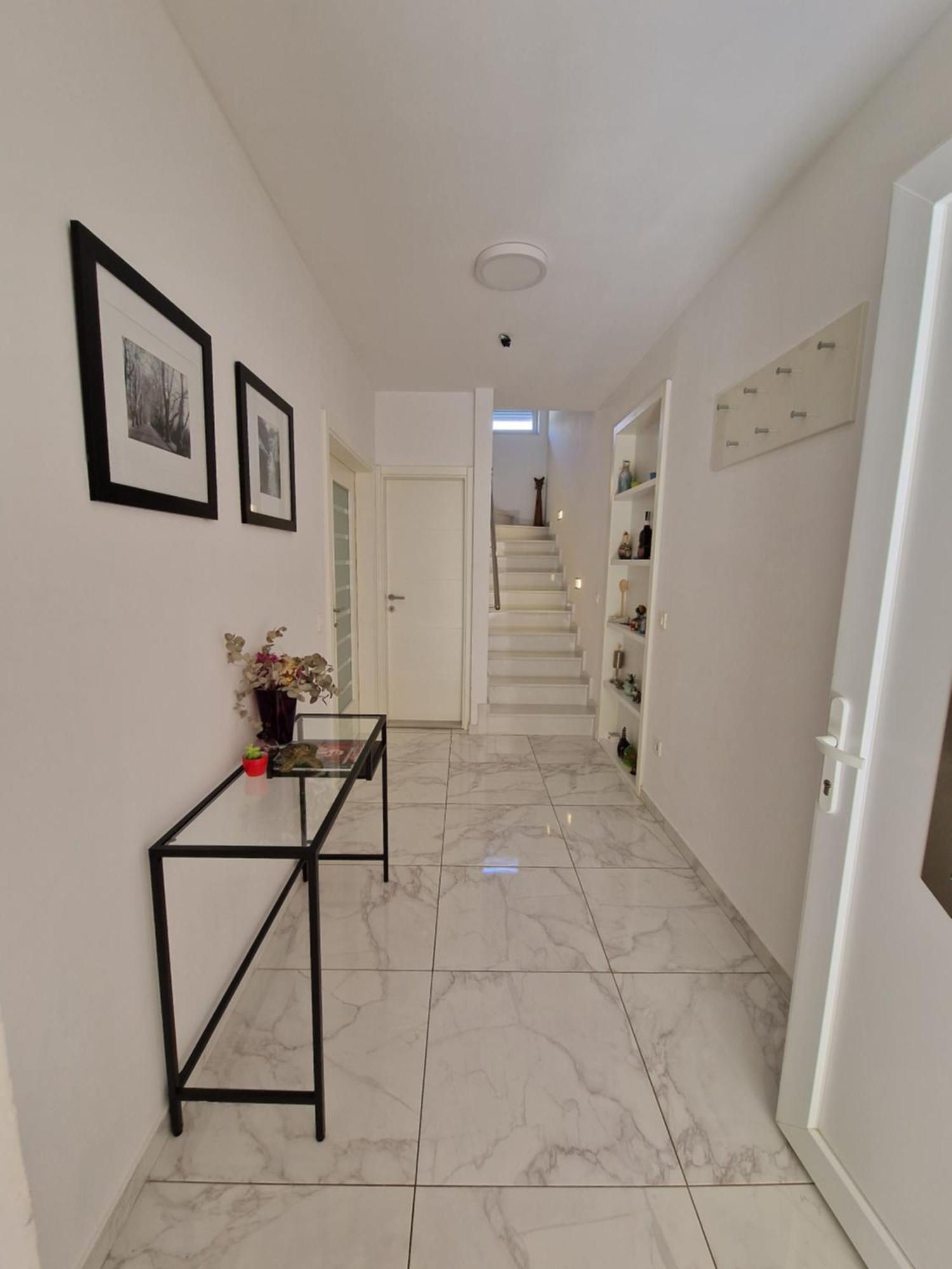 Villa Tamara With Garden And River View - Free Private Parking - Garage Mostar Bagian luar foto