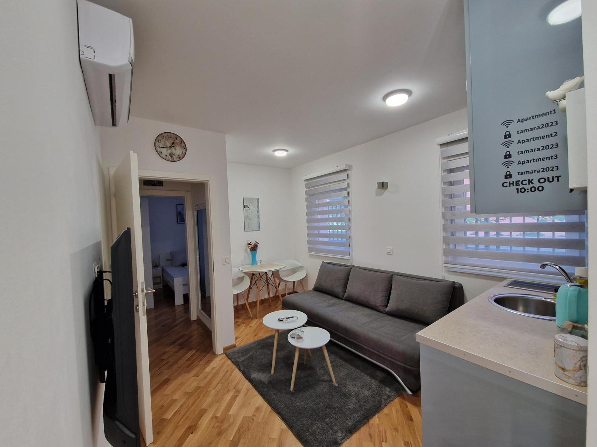Villa Tamara With Garden And River View - Free Private Parking - Garage Mostar Bagian luar foto